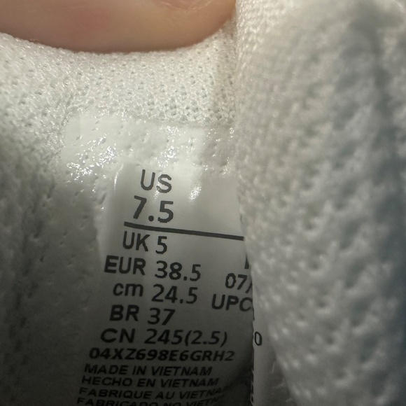 Women Nike Vomero 7.5 - Picture 4 of 4